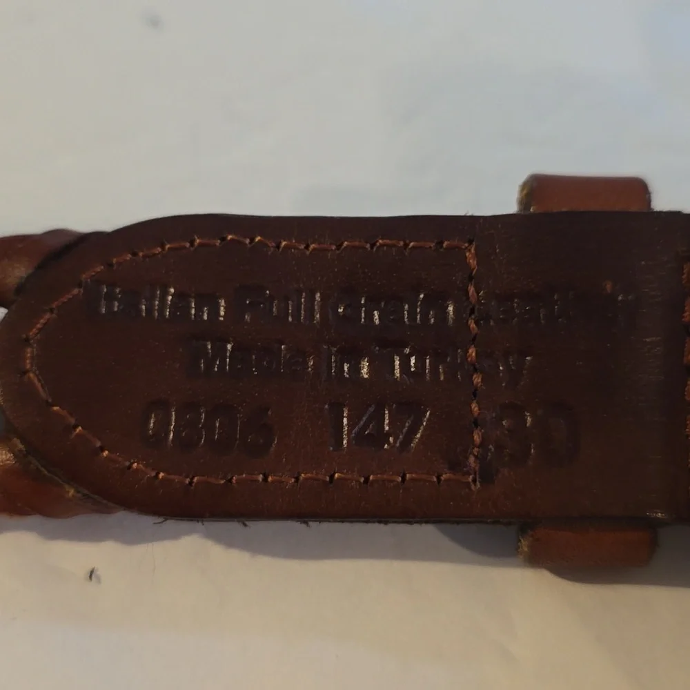 Womens Italian Full Grain leather Vintage Brown Belt Gold Buckle Sz.M/L